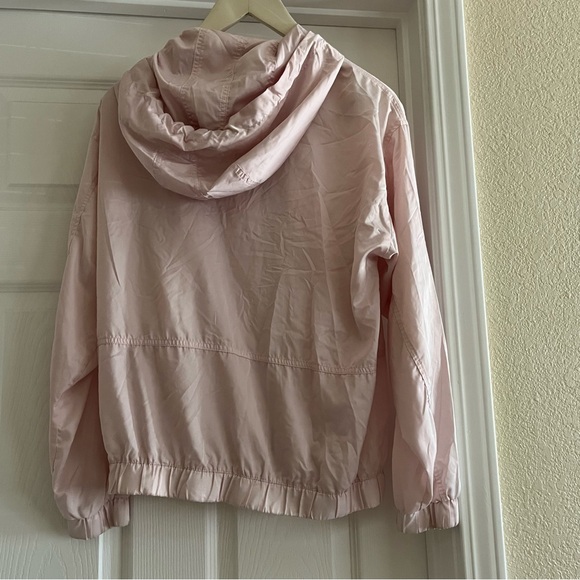 Forever 21 Windbreaker 🥰 - Picture 7 of 7